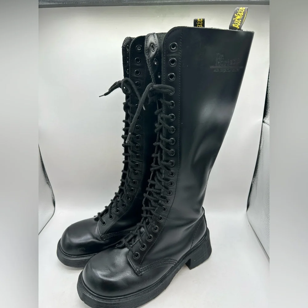 Vintage 90s MIE Dr. Martens Black 1420 Chunky
Square Toe 20 Eye Boot UK 5 US 7 - Picture 3 of 15
